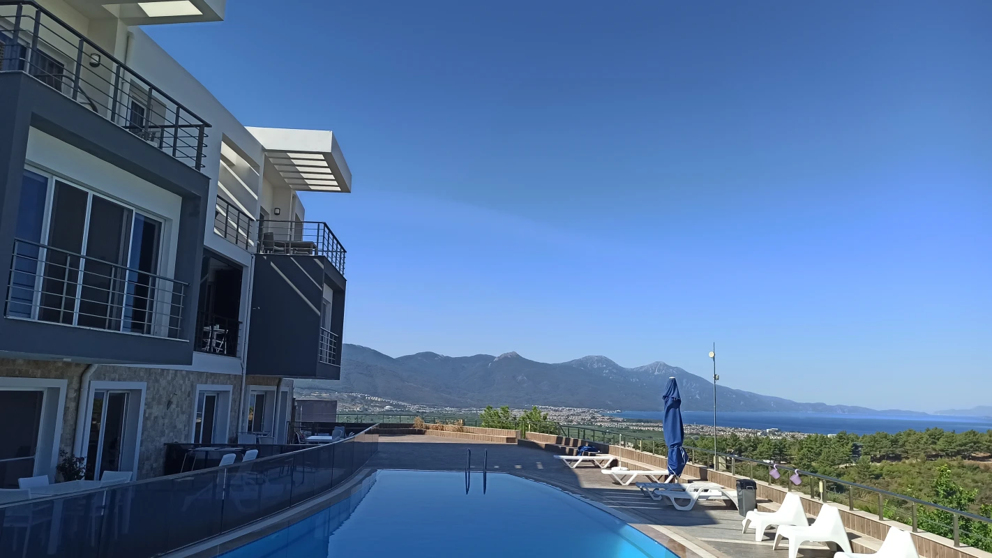 lavender-havuzmanzarali4-havuz