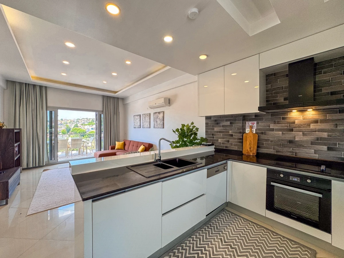 Kuşadası Lavender Residence C6 modern open-plan kitchen
