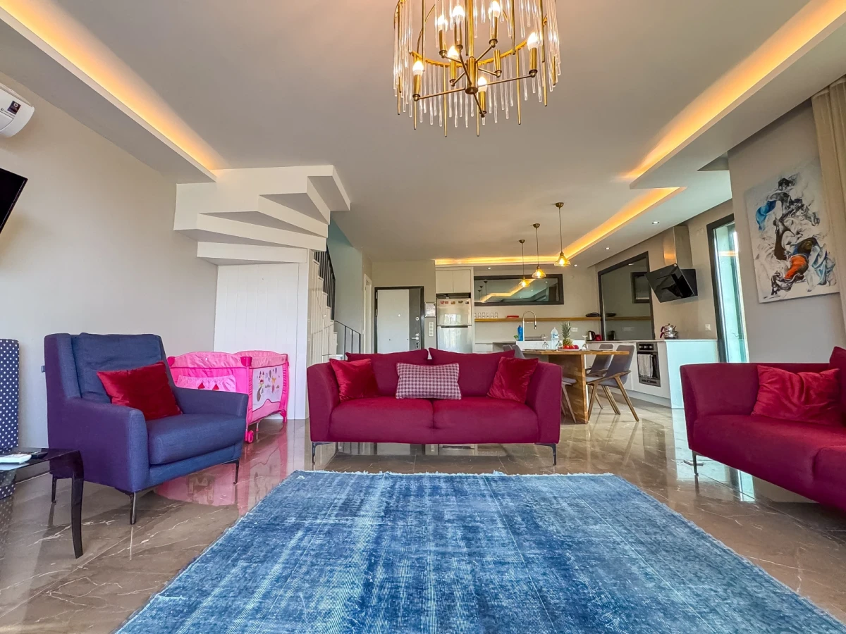 Villa Elit living room: modern seating and airy space