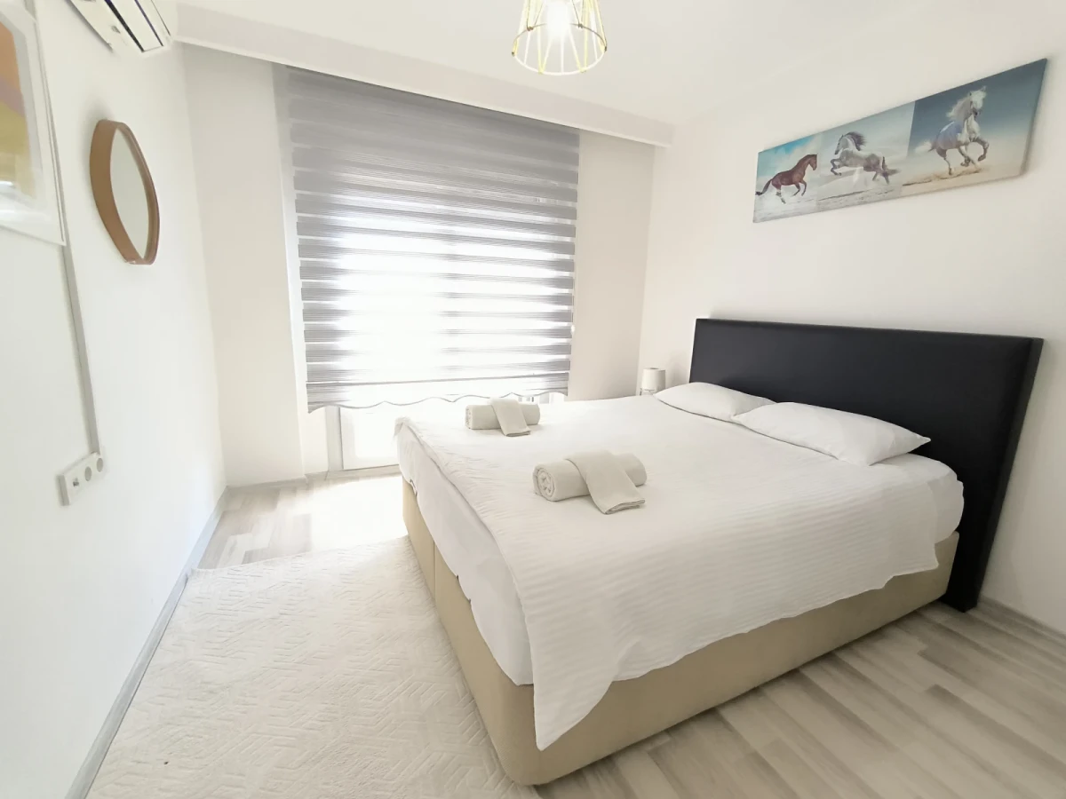 Kuşadası Lavender Residence A6 bedroom with modern interior view