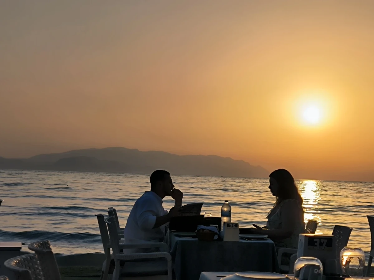 beachfront restaurants at yavansu kusadasi