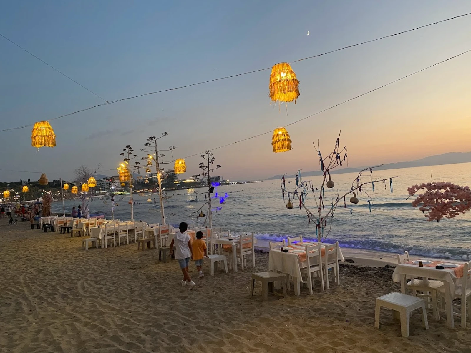 kadınlar denizi bölgesinde restaurantlar