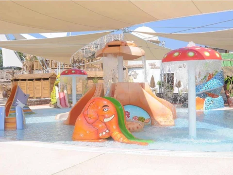 Torga su parkındaki çocuk kulübü