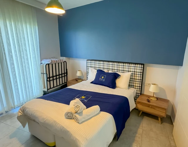 lavender-gardenview-bedroom