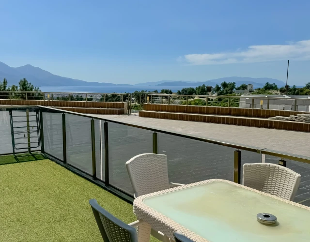 lavender-poolview3-poolterrace