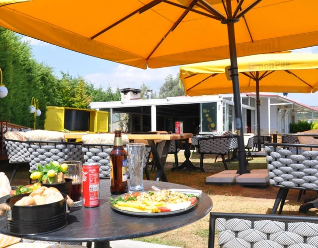 lavender-gardenview-restaurant2