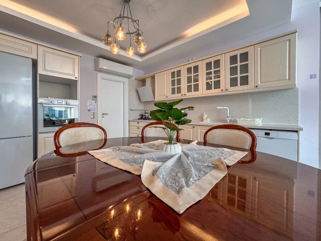 villa-zeytin-diningarea