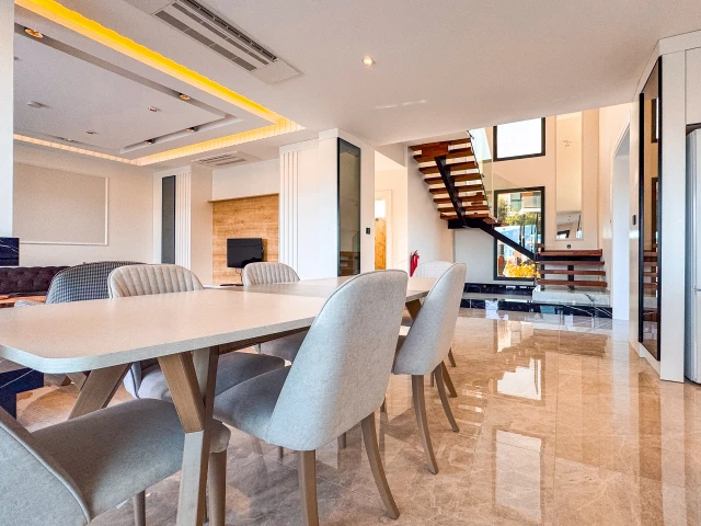 villa-nefes-diningarea