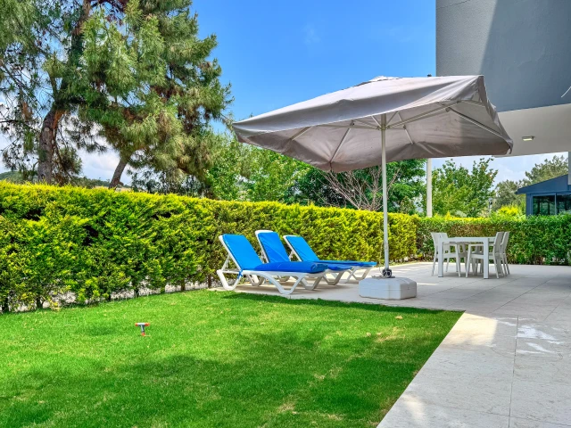 lavender-gardena2-garden