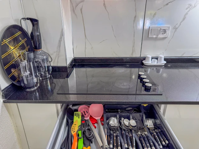 lavender-gardena2-kitchen