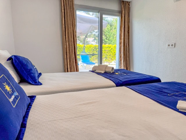 lavender-gardena2-bedroom2