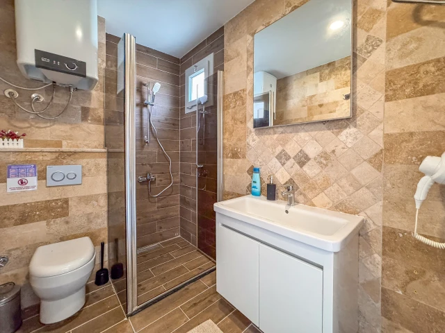 lavender-studio-a5-bathroom