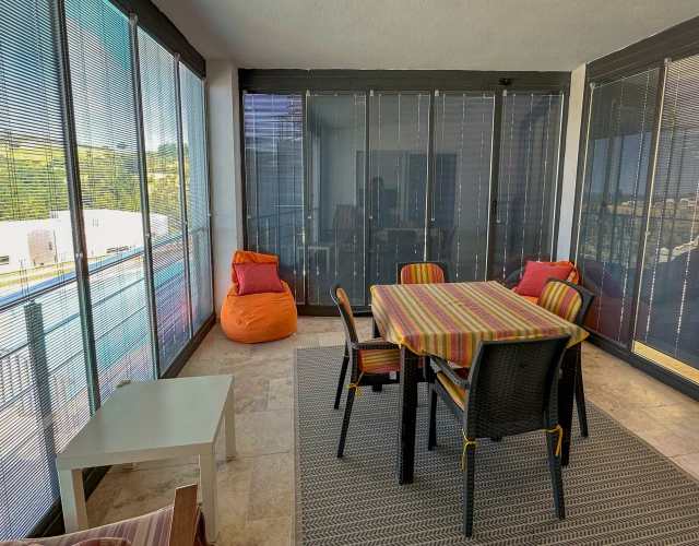 lavender-havuzmanzarali4-balkon3