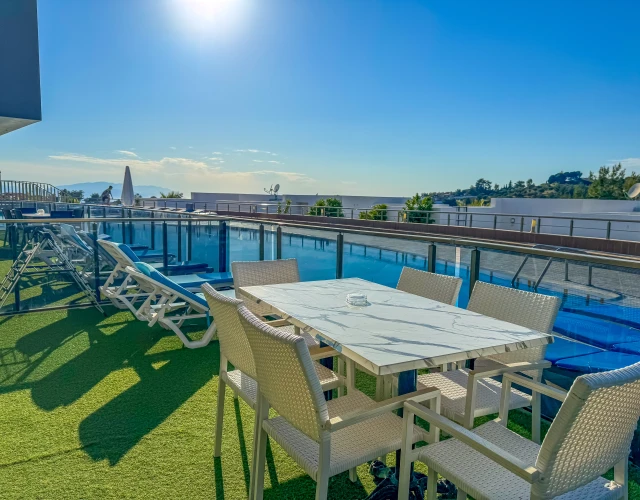 lavender-poolview1-poolterrace