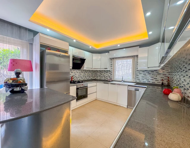 villa-siesta-kitchen2-en