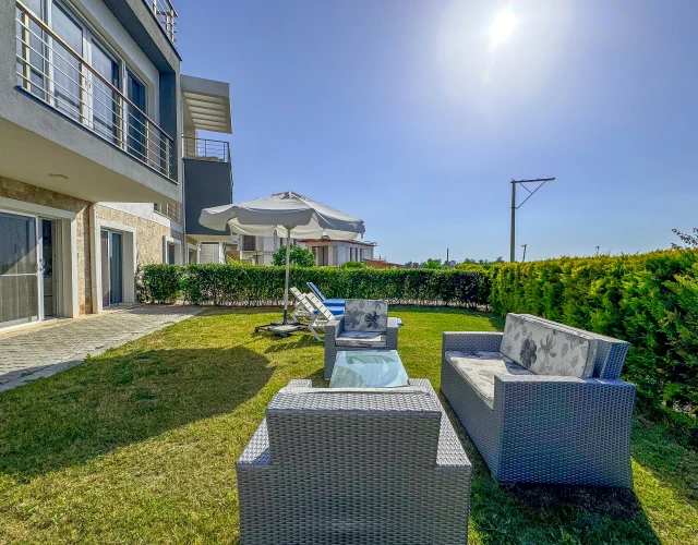 lavender-gardenview-bathroom2