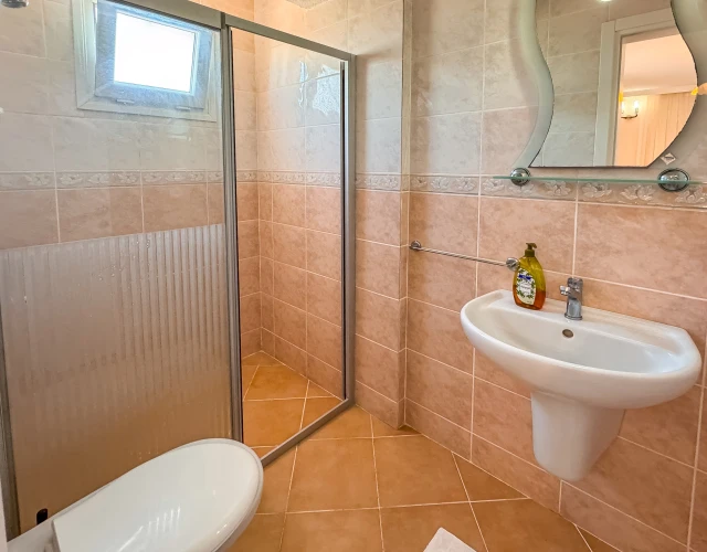 villa-elma-bathroom2