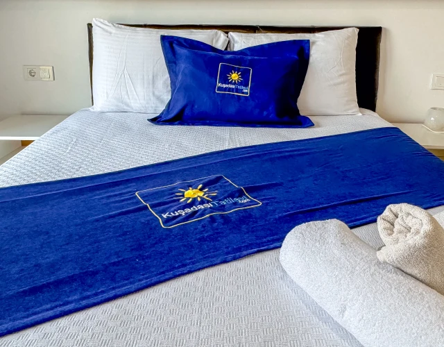 lavender-gardenviewb2-bedroom