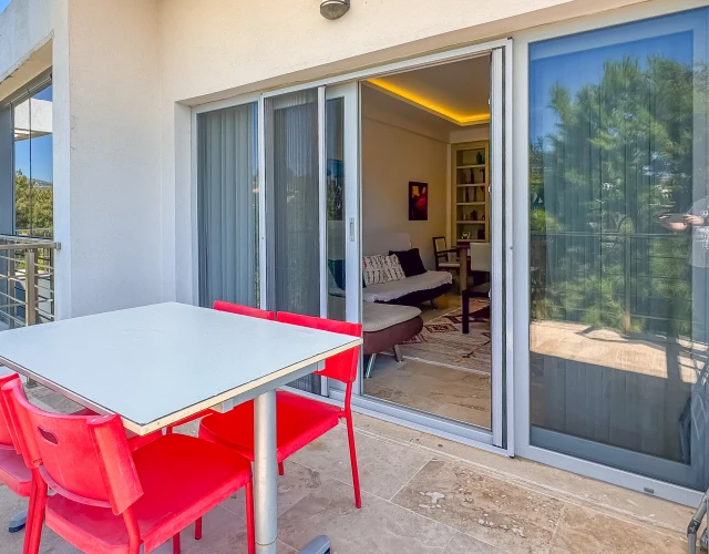 lavender-forestview4-balcony2