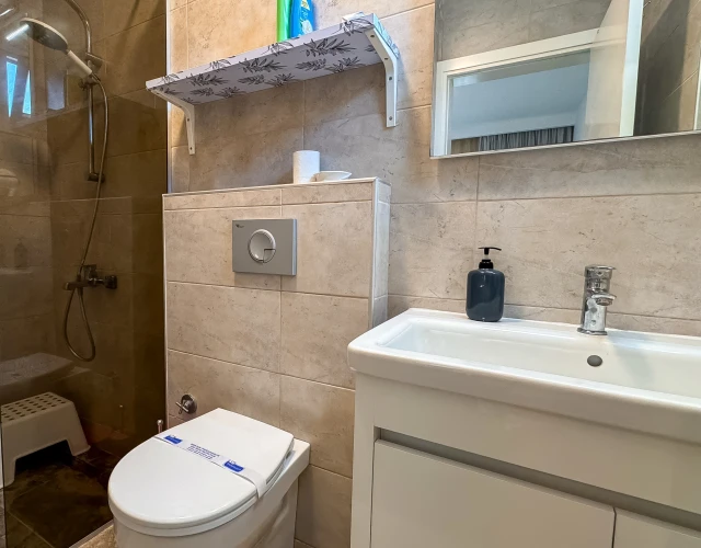 lavender-forestview4-bathroom